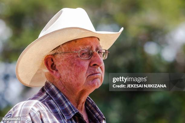 Rob Smart 24 Headlands Zimbabwe Stock Photos, High-Res Pictures, and Images ...