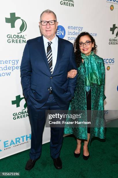 Ed O'Neill and Catherine Rusoff attend the 15th Annual Global Green Pre-Oscar Gala on February 28, 2018 in Los Angeles, California.
