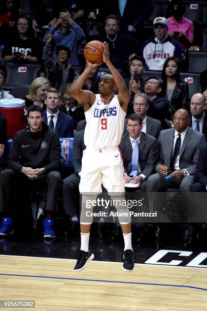 Williams of the LA Clippers shoots the ball against the Houston Rockets on February 28, 2018 at STAPLES Center in Los Angeles, California. NOTE TO...