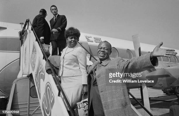 American trumpeter, composer and singer Louis Armstrong arrives in Leeds, UK, 18th June 1968.