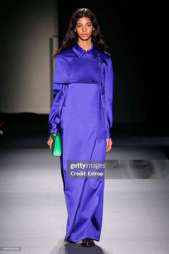 Lanvin : Runway - Paris Fashion Week Womenswear Fall/Winter 2018/2019