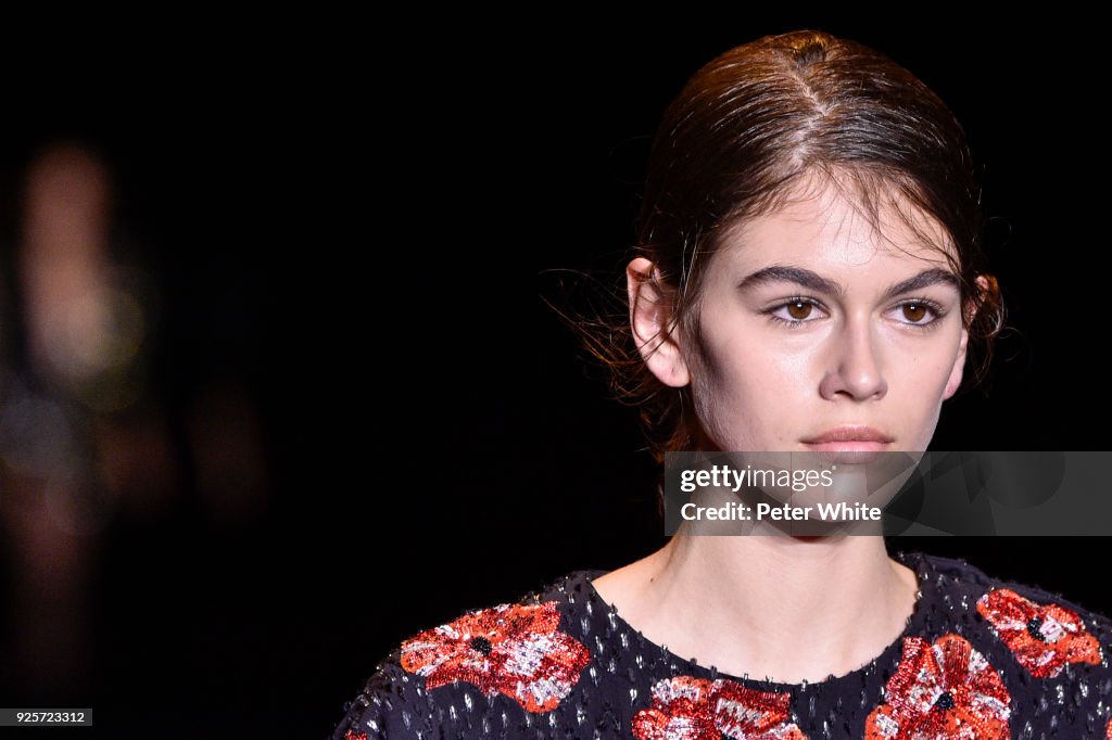 Saint Laurent : Runway - Paris Fashion Week Womenswear Fall/Winter 2018/2019
