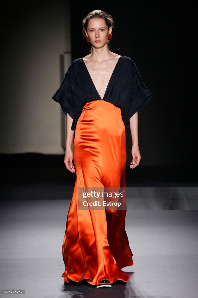 Lanvin : Runway - Paris Fashion Week Womenswear Fall/Winter 2018/2019