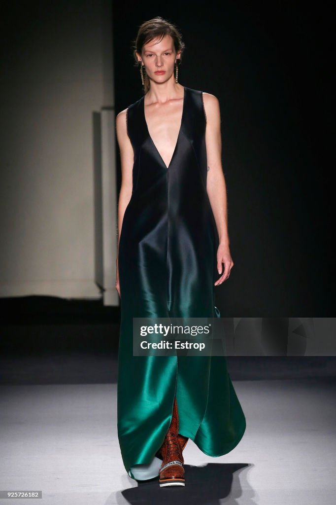 Lanvin : Runway - Paris Fashion Week Womenswear Fall/Winter 2018/2019