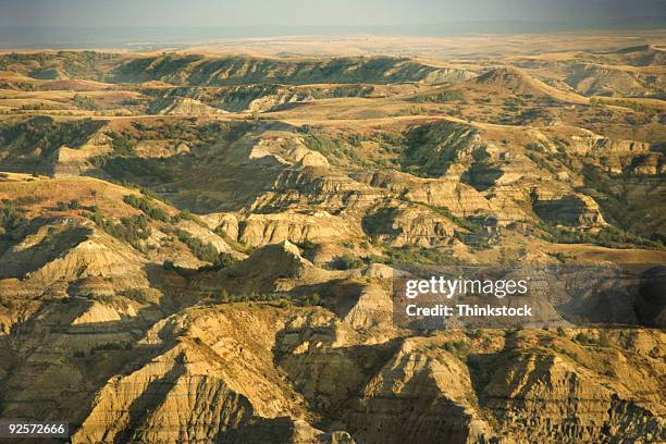 aerial view of badlands, north dakota - grandes planícies imagens e fotografias de stock