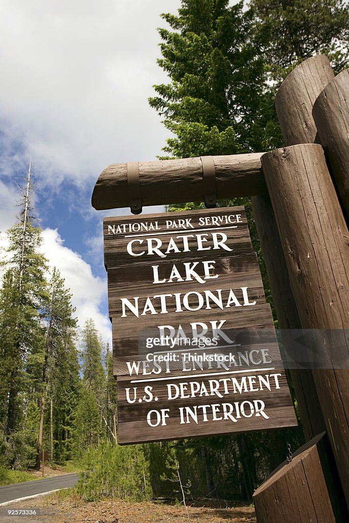 Crater Lake National Park sign, Oregon