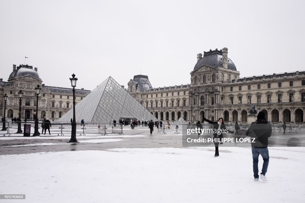 FRANCE-WEATHER-SNOW