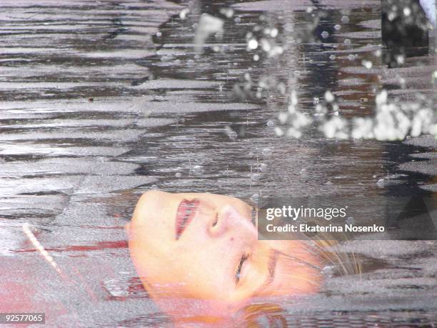 sleep - dipinto con colori sovrapposti foto e immagini stock