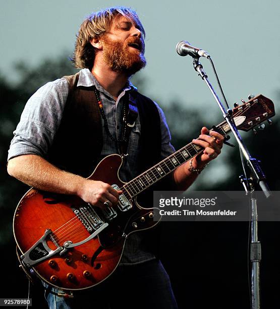 Dan Auerbach of The Black Keys performs as part of the 2009 Voodoo Music Experience at City Park on October 30, 2009 in New Orleans, Louisiana.