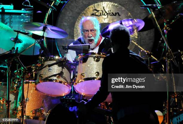 Mick Fleetwood and Lindsey Buckingham of Fleetwood Mac perform during their 'Unleashed' tour at Wembley Arena on October 30, 2009 in London, England.