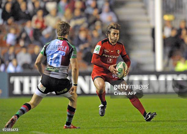 Toulouse full back Maxime Medard in action during the Heineken Cup rugby union game between Harlequins and Toulouse at the Twickenham Stoop in west...