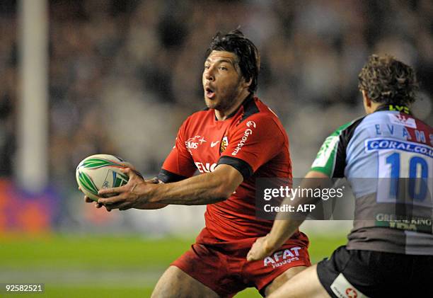 Toulouse's New Zealand scrum half Byron Kelleher in action during the Heineken Cup rugby union game between Harlequins and Toulouse at the Twickenham...