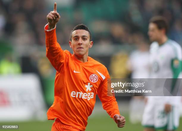 Chadli Amri of Mainz jubilates after scoring the third goal during the Bundesliga match between VFL Wolfsburg and FSV Mainz 05 at the Volkswagen...