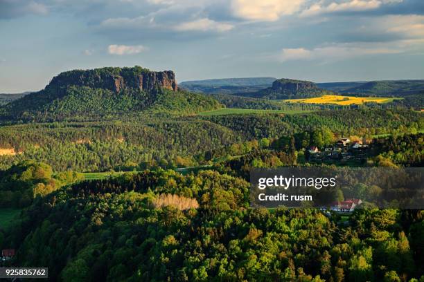 berg lilienstein in der sächsischen schweiz, deutschland - saxony stock-fotos und bilder