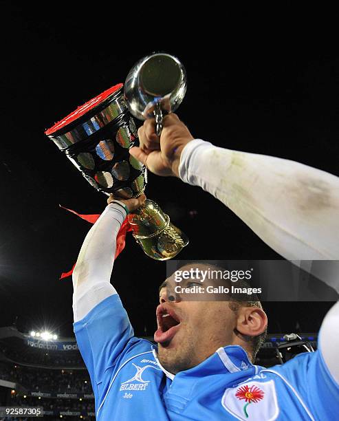 Bryan Habana celebrates with the Trophy during the Absa Currie Cup match between Blue Bulls and Free State Cheetahs from Loftus Versfeld on October...