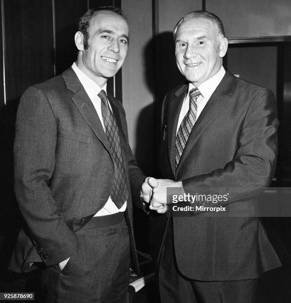 Tottenham Hotspur manager Bill Nicholson with fellow League Cup Final manager Ron Saunders of Norwich City at the Sportsman's Club in Tottenham Court...