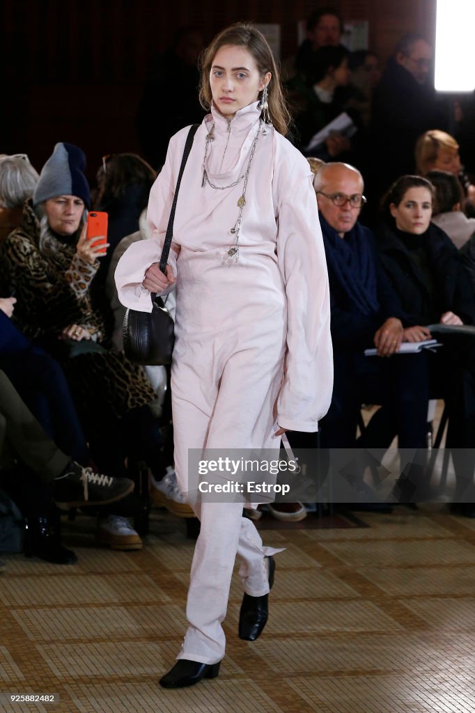 Lemaire : Runway - Paris Fashion Week Womenswear Fall/Winter 2018/2019