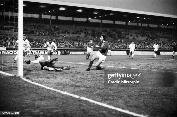 Northern Ireland 1-1 Portugal, World Cup Qualifier, Highfield Road, Coventry, Wednesday 28th March 1973. Martin O'Neill, scores goal in 17th minute,...