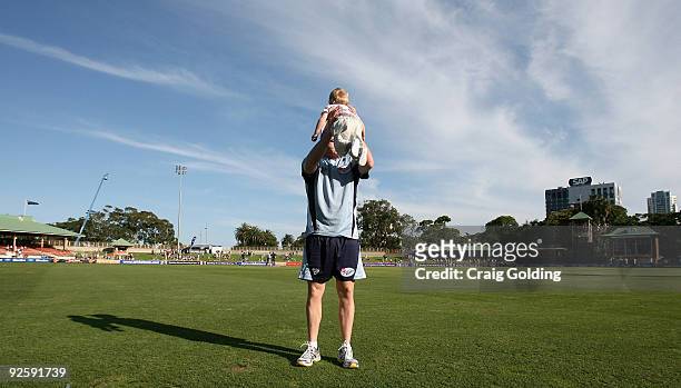 Brad Haddin of the Blues with baby Zachery at the end of the Ford Ranger Cup match between the New South Wales Blues and the Western Australian...