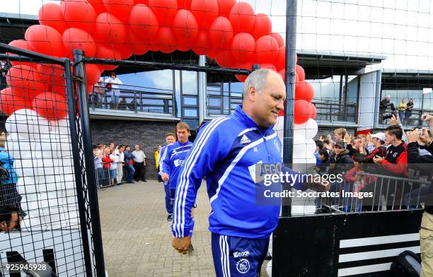 Coach Martin Jol of Ajax during the Dutch KNVB Beker match between AZ Alkmaar v Fc Twente at the AFAS Stadium on February 28, 2018 in Alkmaar...