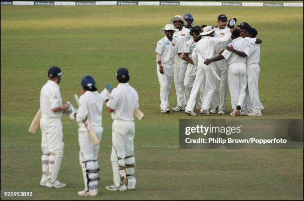 The Sri Lankan team celebrate in a huddle after winning the 1st Test match between Sri Lanka and England by 88 runs at Asgiriya Stadium, Kandy, 5th...