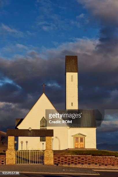wooden church saurbaer, hvanneyri, iceland - living rom stock pictures, royalty-free photos & images