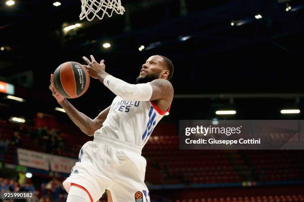 Sonny Weems, #13 of Anadolu Efes Istanbul in action during the 2017/2018 Turkish Airlines EuroLeague Regular Season Round 24 game between AX Armani...