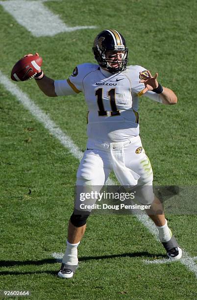 Quarterback Blaine Gabbert of the Missouri Tigers delivers a pass against the Colorado Buffaloes at Folsom Field on October 31, 2009 in Boulder,...