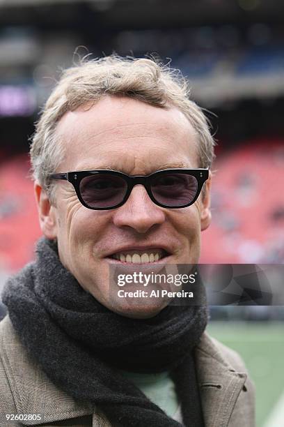 Actor Tate Donovan checks out the action when the New York Jets host the Miami Dolphins at Giants Stadium on November 1, 2009 in East Rutherford, New...