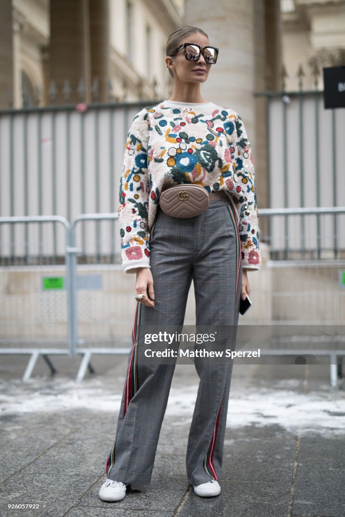 Street Style : Paris Fashion Week Womenswear Fall/Winter 2018/2019 : Day Four