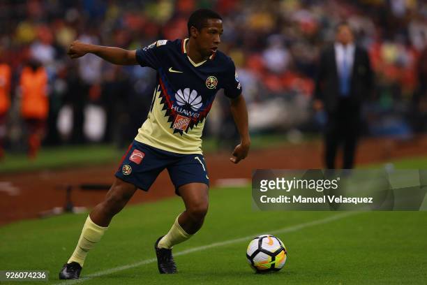 Andres Ibarguen of America controls the ball during the match between America and Saprissa as part of the round of 16th of the CONCACAF Champions...