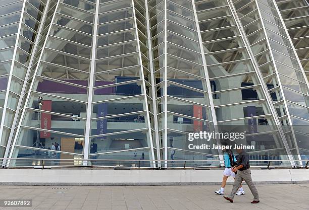 Andy Murray of Great Britain walks flanked by a security guard after a training session on day one of the ATP 500 World Tour Valencia Open tennis...