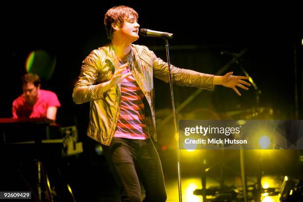 Tim Rice-Oxley and Tom Chaplin of Keane perform on stage at Club Ciudad on March 7th, 2009 in Buenos Aires, Argentina.