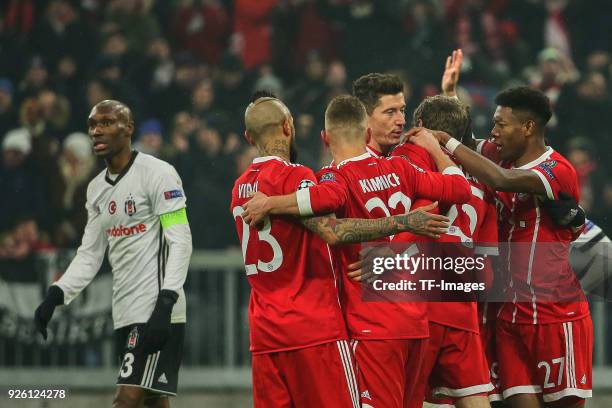 Jubel, Torjubel um Thomas Mueller of Bayern Muenchen nach seinem Treffer zum 1:0 during the UEFA Champions League Round of 16 First Leg match between...