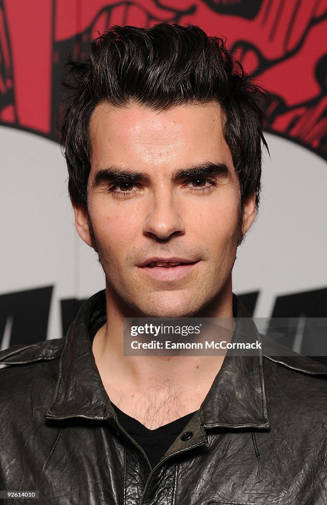 Music Industry Trusts' Awards 2009 - Arrivals