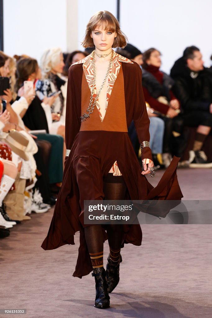 Chloe : Runway - Paris Fashion Week Womenswear Fall/Winter 2018/2019