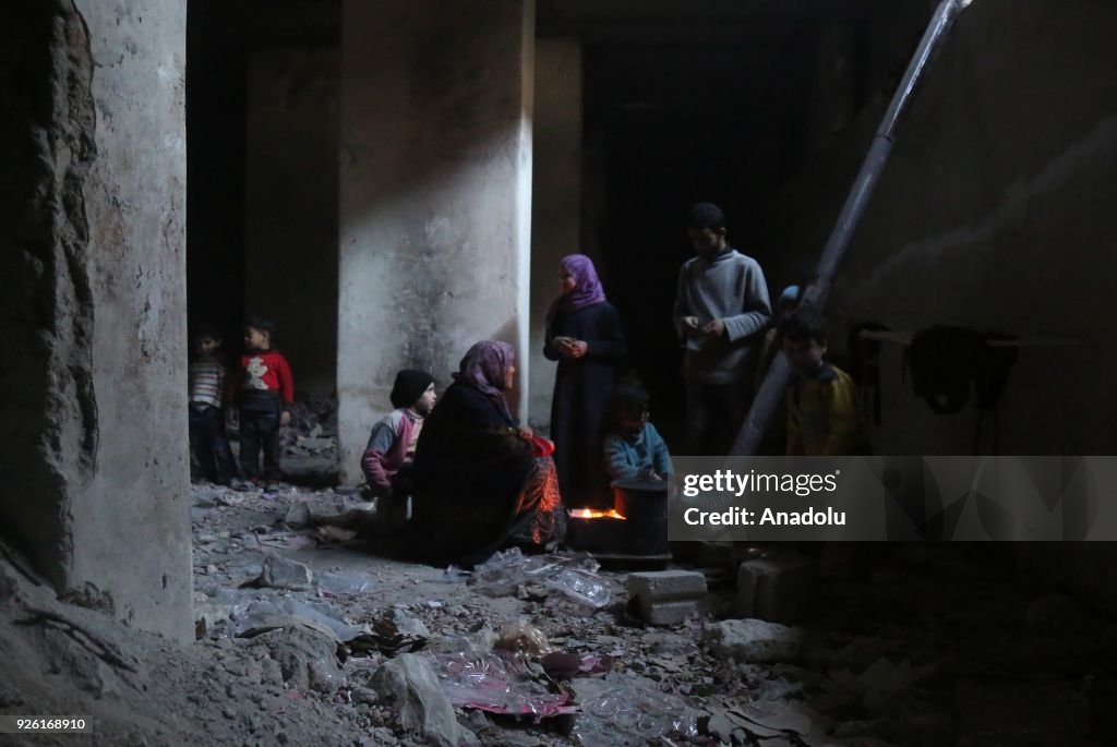 Syrians in Eastern Ghouta trapped in shelters