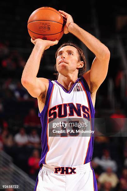 Steve Nash of the Phoenix Suns shoots a free throw against the Minnesota Timberwolves during the game on November 1, 2009 at US Airways Center in...