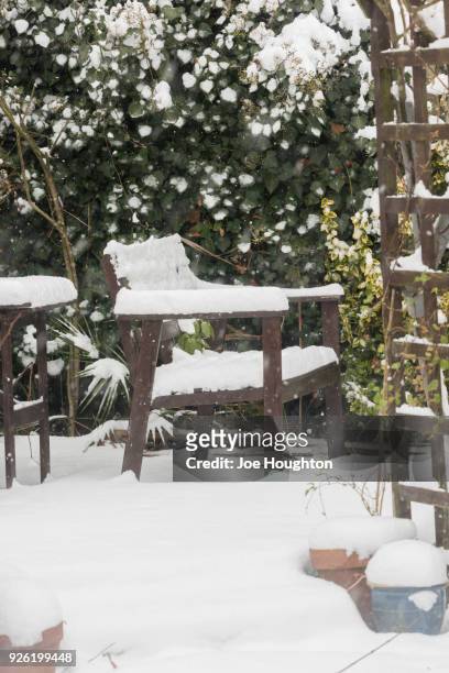 snow in dublin - joe houghton stock-fotos und bilder