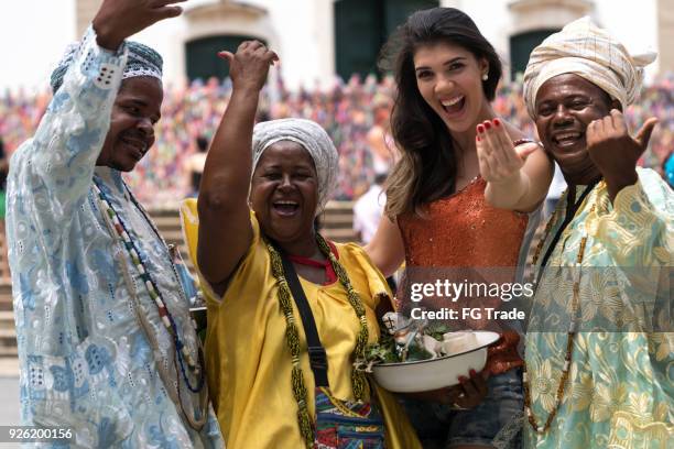 beckoning gesture cultures - beckoning stock pictures, royalty-free photos & images