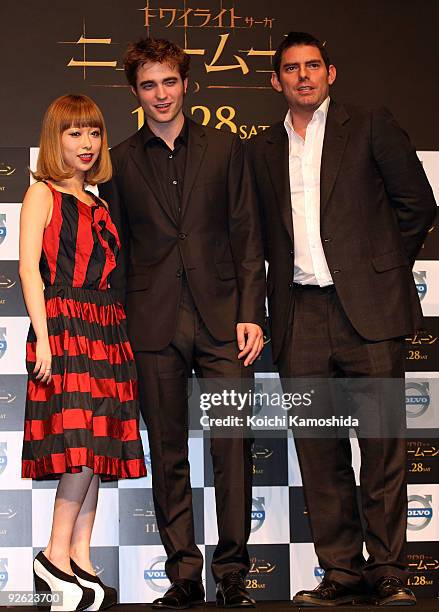 Singer Miliyah Kato, Actor Robert Pattinson and Director Chris Weitz attend the "The Twilight Saga: New Moon" press conference at Shinagawa Intercity...