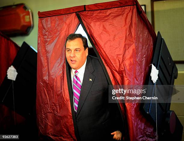 Republican New Jersey Gubernatorial hopeful Chris Christie exits the voting booth after casting his vote, Nov.3, 2009 in Mendham, New Jersey....