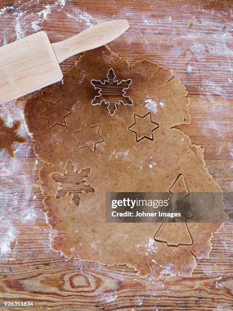 making gingerbread cookies - national day in sweden 2017 stock pictures, royalty-free photos & images