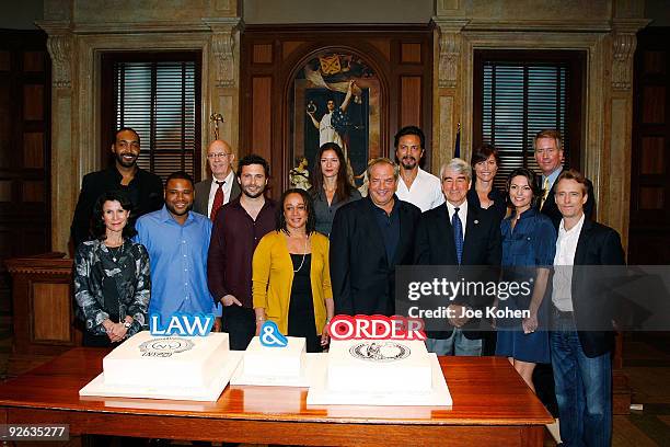 Jesse L. Martin, Dann Florek, Jeremy Sisto, Jill Hennessy, Benjamin Bratt, Carey Lowell, Steve Zirnkilton Katherine Oliver, Anthony Anderson, S....