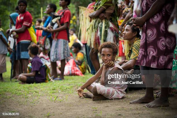 people in papua new guinea - papua new guinea women stock pictures, royalty-free photos & images