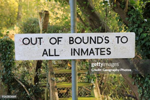 Secure Inmate Sign Hollesley Bay Prison Photos and Premium High Res Pictures - Getty Images