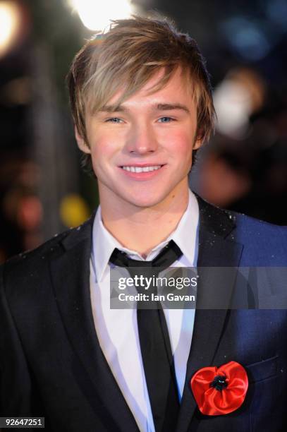 Factor contestant Lloyd Daniels arrives for the World Film Premiere of Disney's 'A Christmas Carol' at the Odeon Leicester Square on November 3, 2009...
