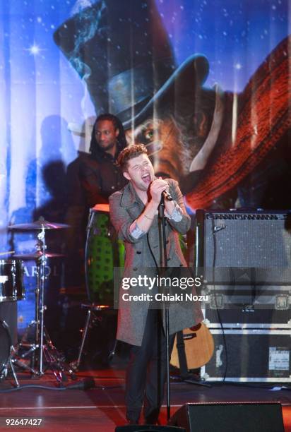 Daniel Merriweather performs before the annual switch on of Regent Street Christmas Lights on November 3, 2009 in London, England.