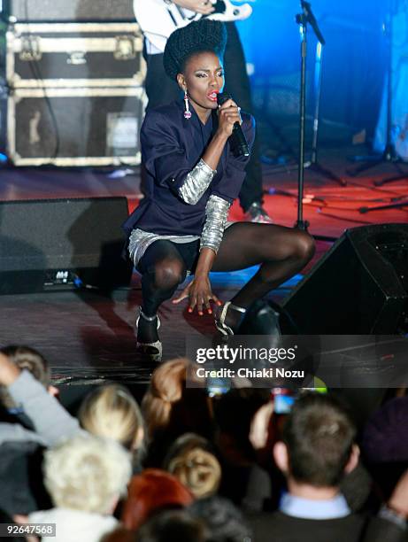 The Noisettes perform before the annual switch on of Regent Street Christmas Lights on November 3, 2009 in London, England.