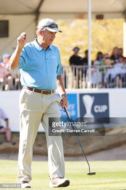 Scott Dunlap of the United States acknowledges the gallery at the ninth hole during the first round of the 2018 Cologuard Classic at Omni Tucson...
